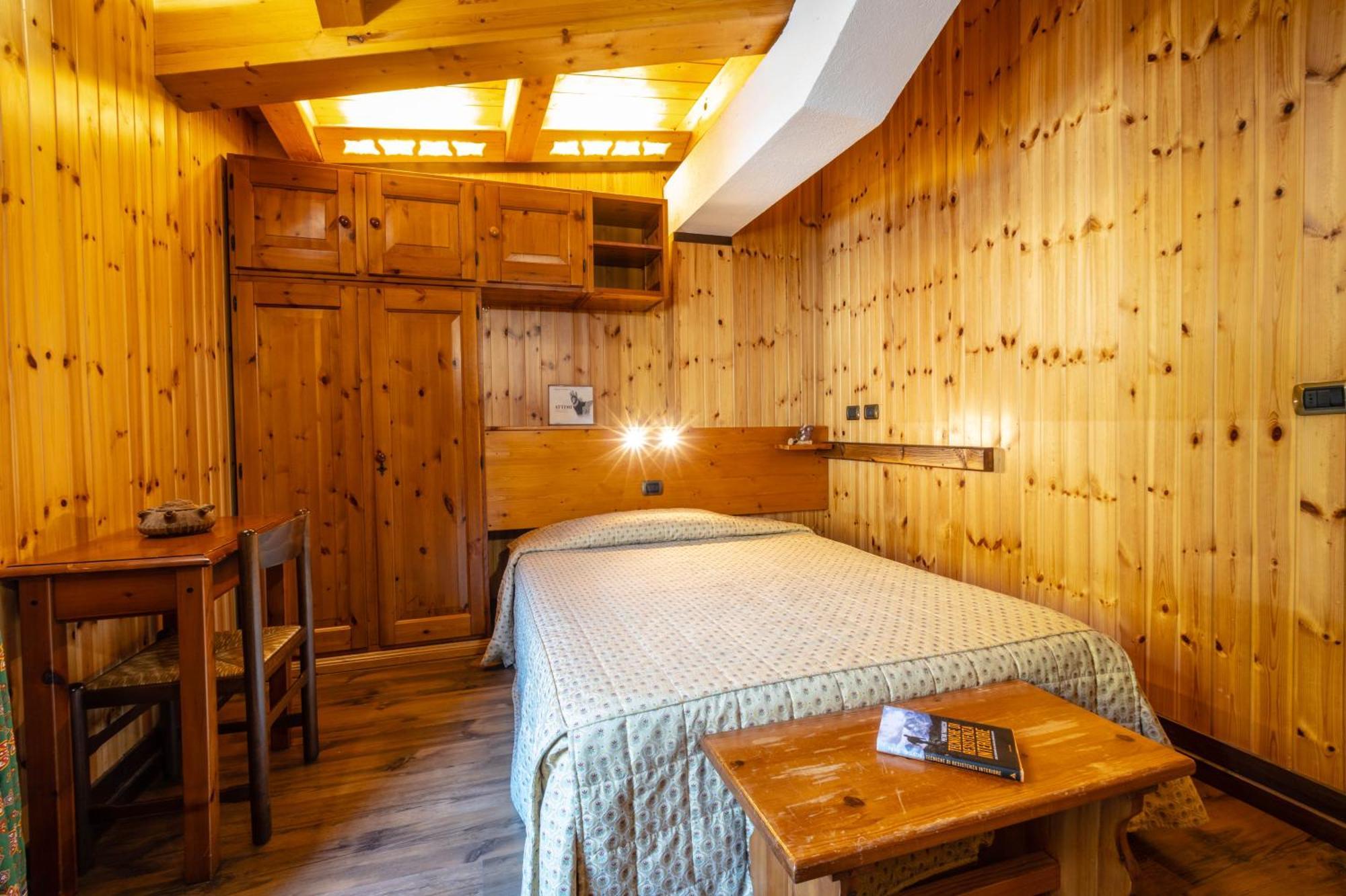 Hotel Bouton D'Or - 코네 외부 사진